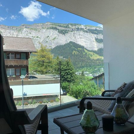 Montanas - Luxuswohnung Mit Kamin - Nahe Caumasee & Talstation Flims Zewnętrze zdjęcie