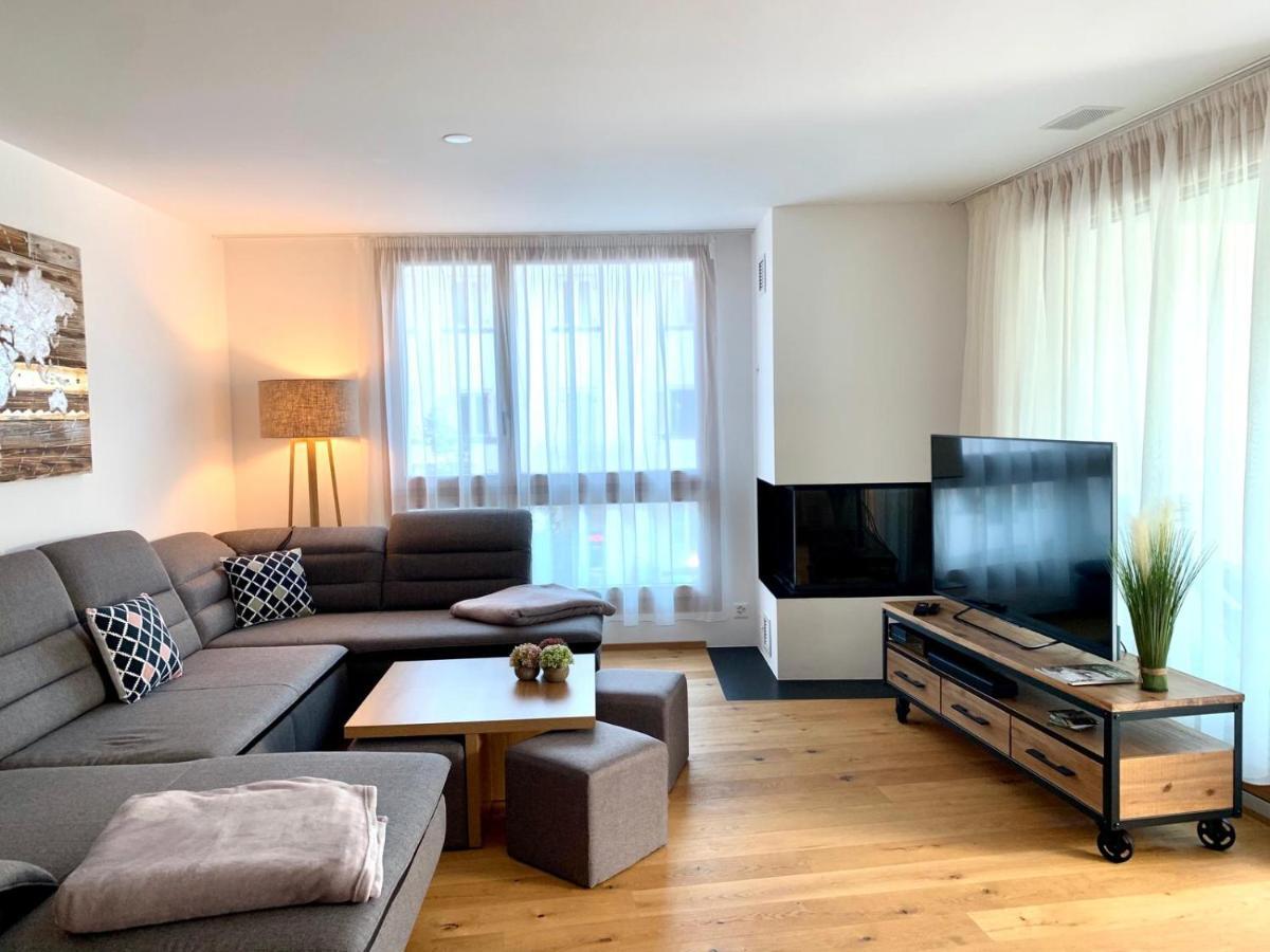 Montanas - Luxuswohnung Mit Kamin - Nahe Caumasee & Talstation Flims Zewnętrze zdjęcie