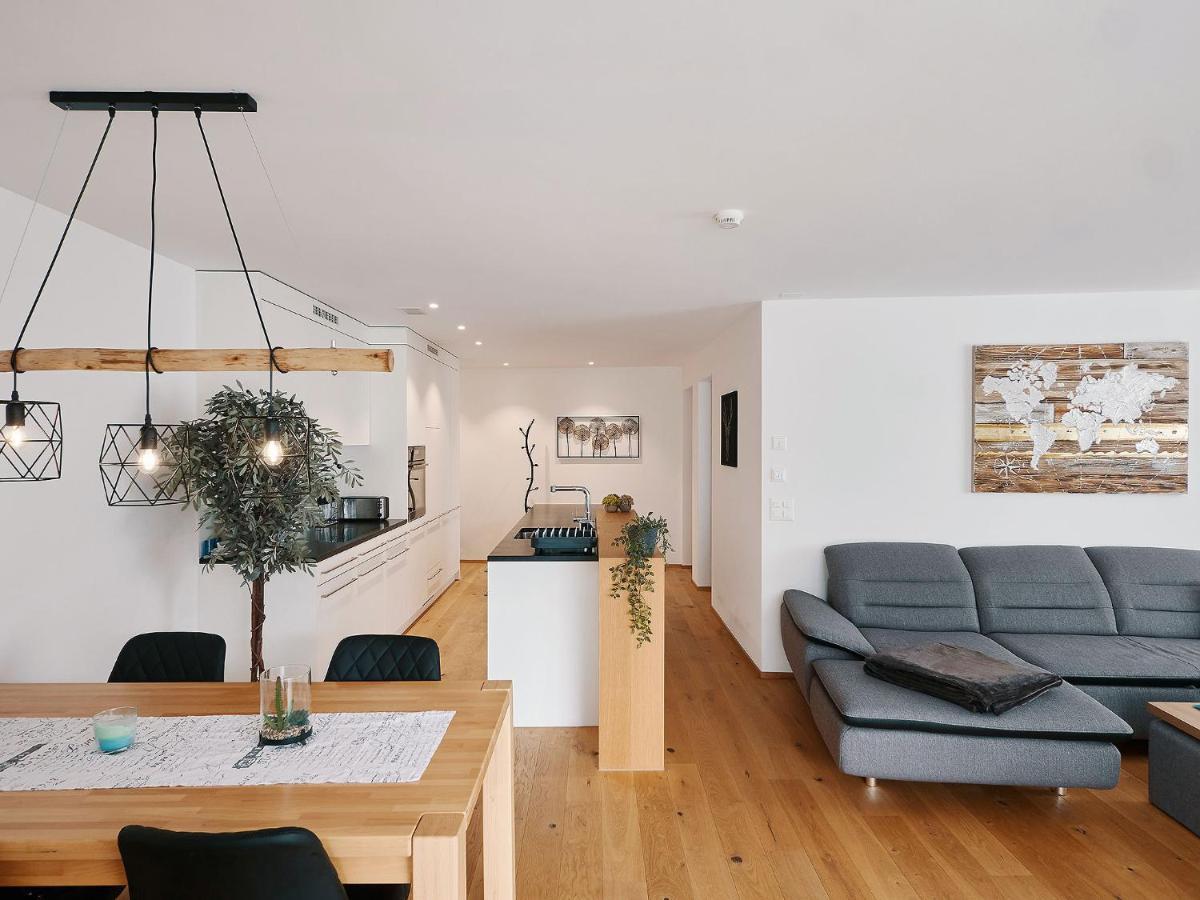 Montanas - Luxuswohnung Mit Kamin - Nahe Caumasee & Talstation Flims Zewnętrze zdjęcie