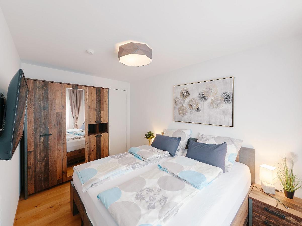 Montanas - Luxuswohnung Mit Kamin - Nahe Caumasee & Talstation Flims Zewnętrze zdjęcie